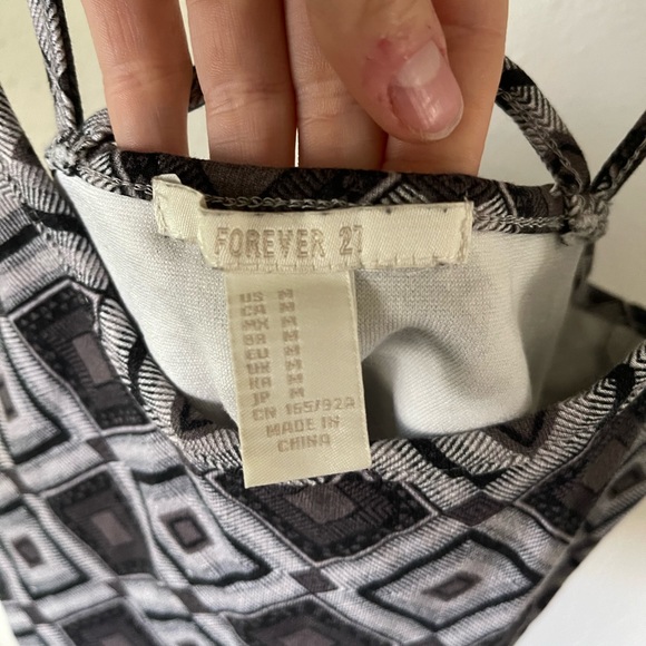 Forever 21 crop top - Picture 3 of 3